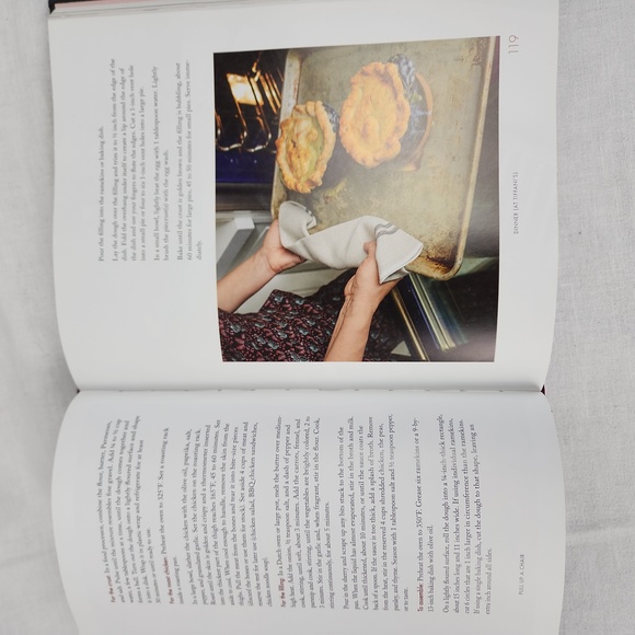Pull up a Chair by Tiffani Thiessen Cookbook - Picture 4 of 8